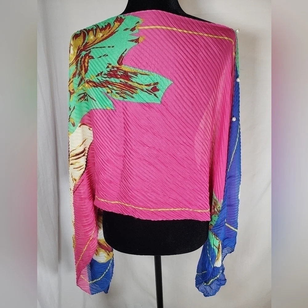 Beautiful Pink Hawaiian Off the Shoulder Pearl Button Overlaying Wrap